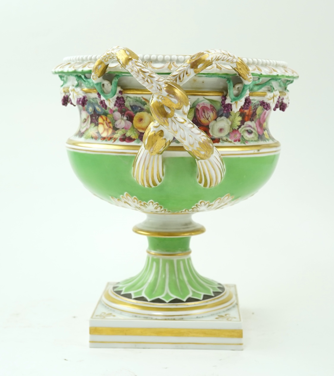 An impressive English porcelain ‘Warwick’ vase, c.1820